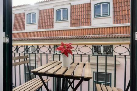 ליסבון Old Town Chiado Balcony Aircon By Ld Apartments מראה חיצוני תמונה