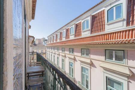 ליסבון Old Town Chiado Balcony Aircon By Ld Apartments מראה חיצוני תמונה